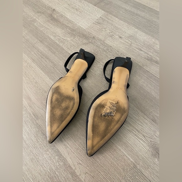 STYLISH COMFORTABLE POINTED BLACK HEELS - Picture 2 of 3